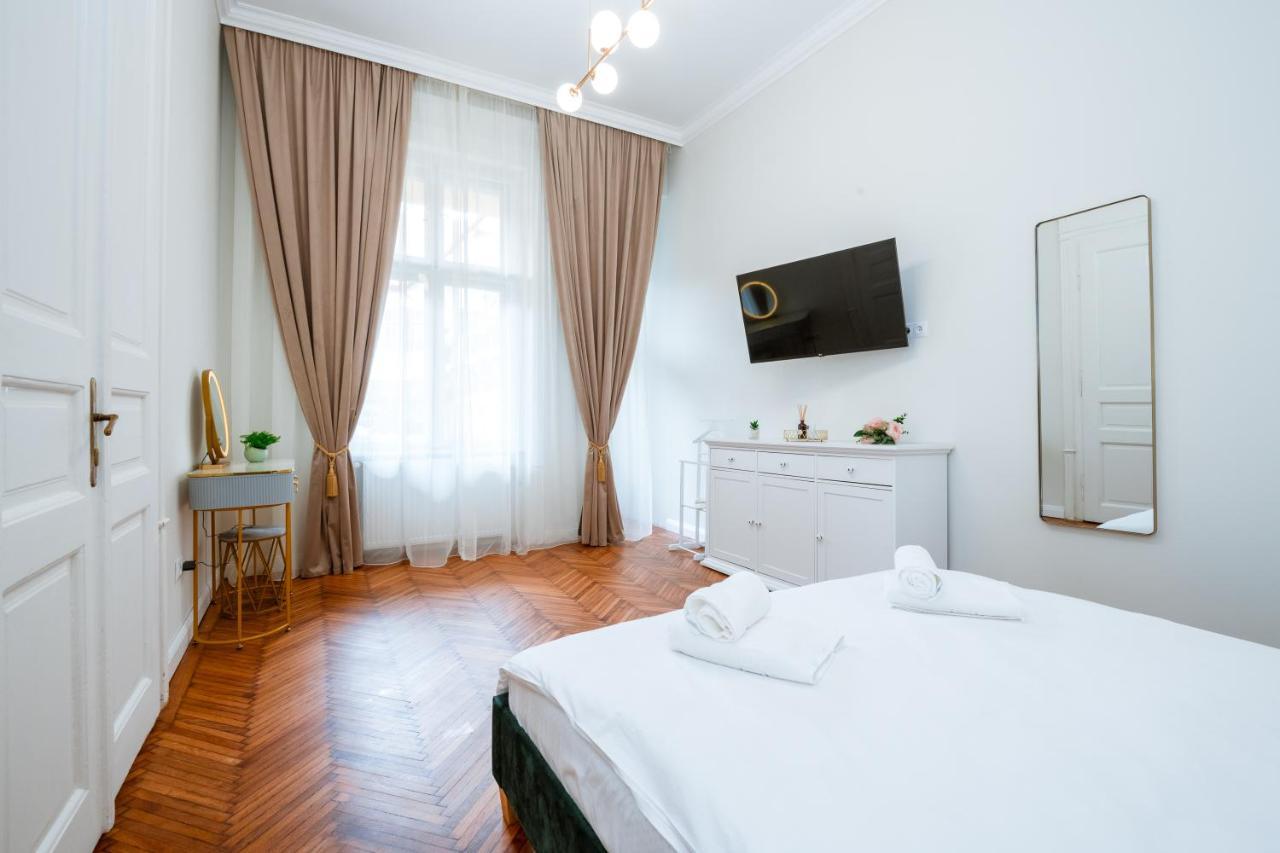 Apartament De Lux Central, P-Ta Matei Corvin كلوج-نابوكا المظهر الخارجي الصورة